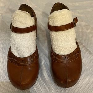 Dansko Brown Leather shoes size 40